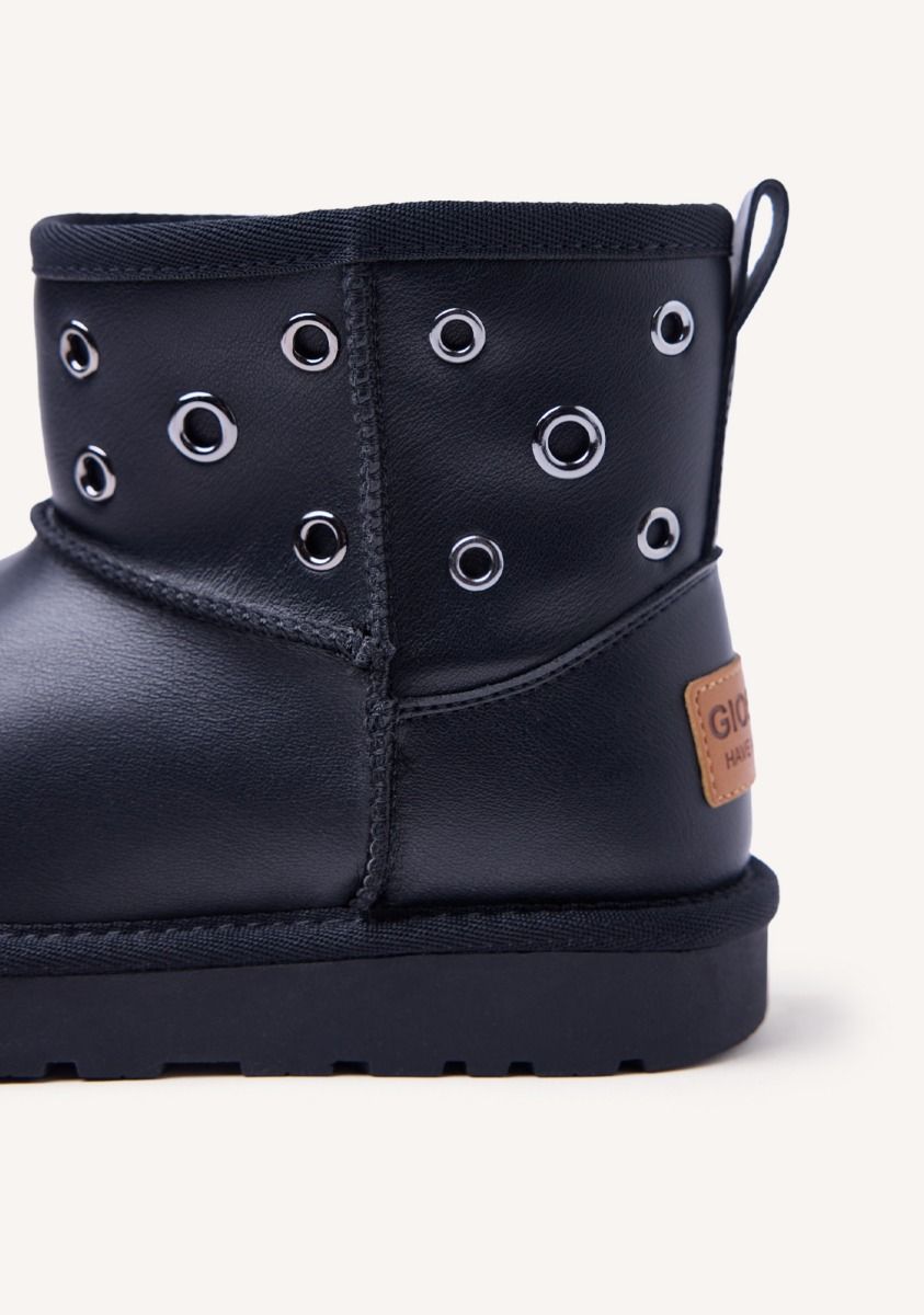Gioseppo Osakis Eyelet Australian Boots: Waterproof, Fur Lined, Padded Insole