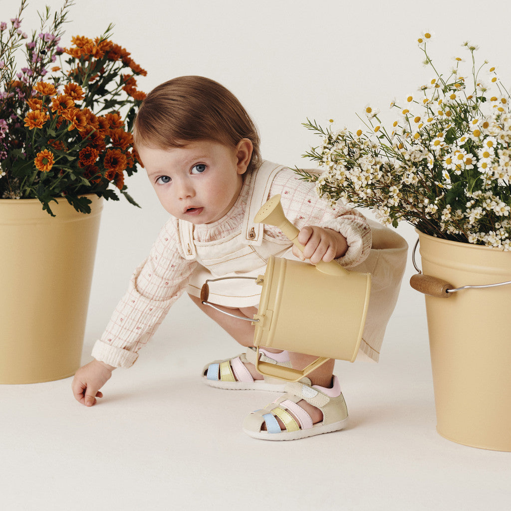 Geox Macchia Baby Girl First-Steps Closed Toe Sandals in Light Ivory/Yellow