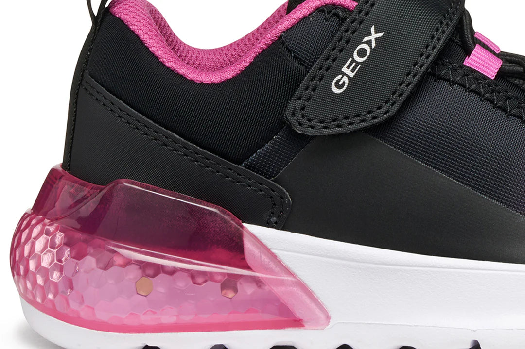 Geox J Activart Illuminus Girls' Light-Up Athletic Sneakers - Black/Pink j56lza