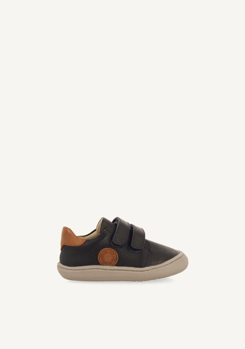 Gioseppo Barefoot Leather Sneakers Saranac: Flexible, Breathable, Odor-Fighting Kids' Shoes