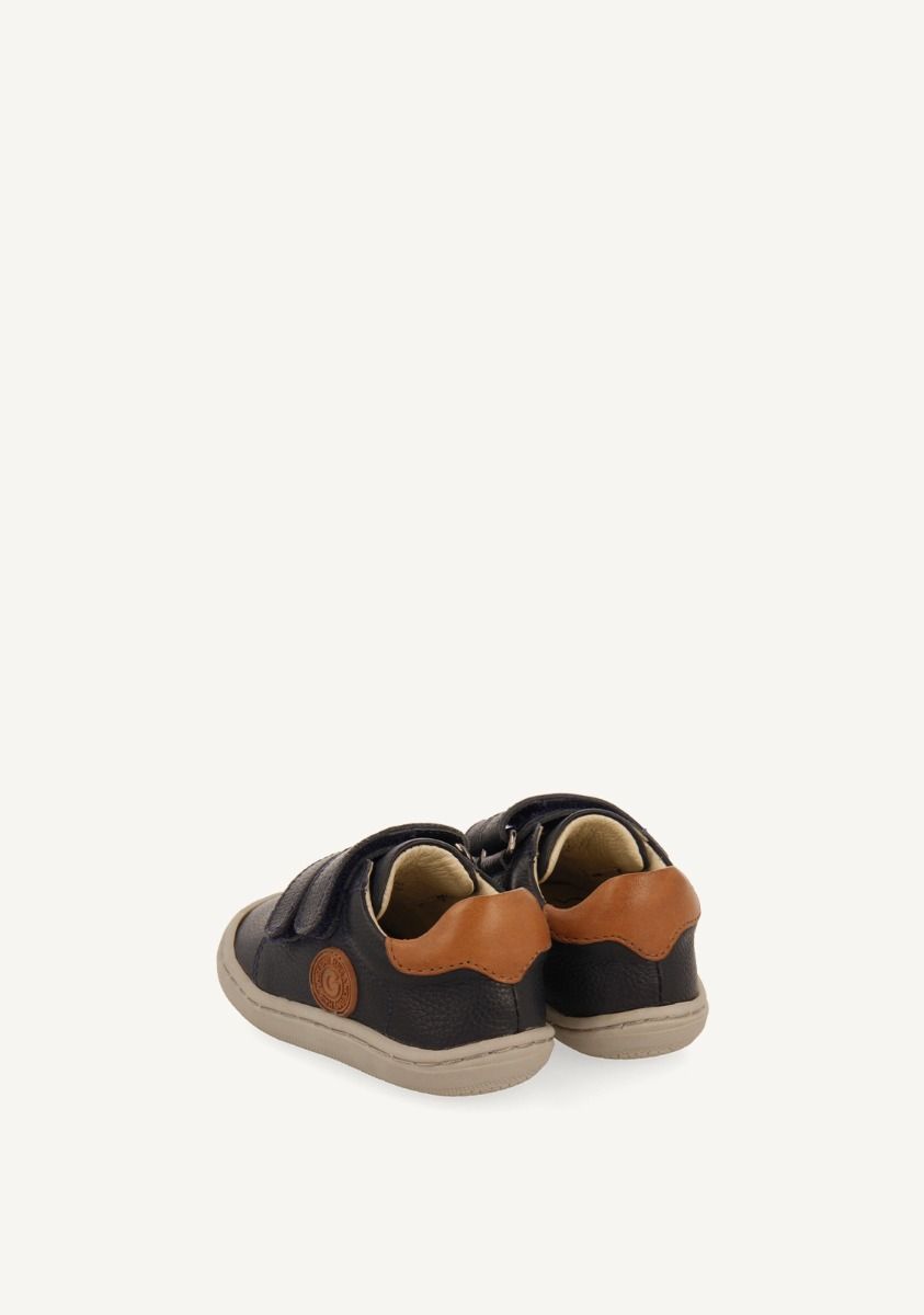 Gioseppo Barefoot Leather Sneakers Saranac: Flexible, Breathable, Odor-Fighting Kids' Shoes