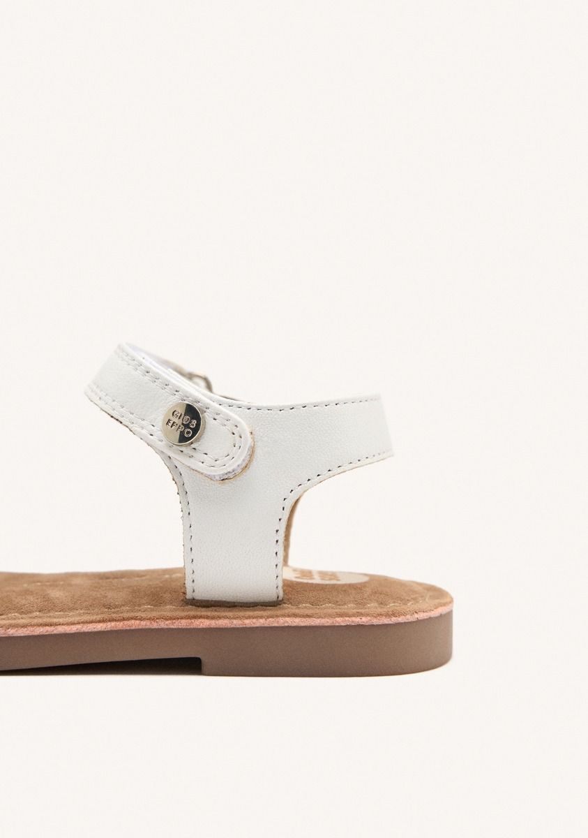 Gioseppo "Peeksville" White Leather Flower Adorned Sandals for Girls