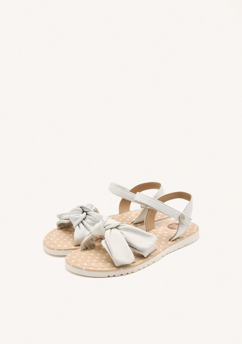 Gioseppo Wareham White Leather Bow Sandals with Padded Sole and Adjustable Straps