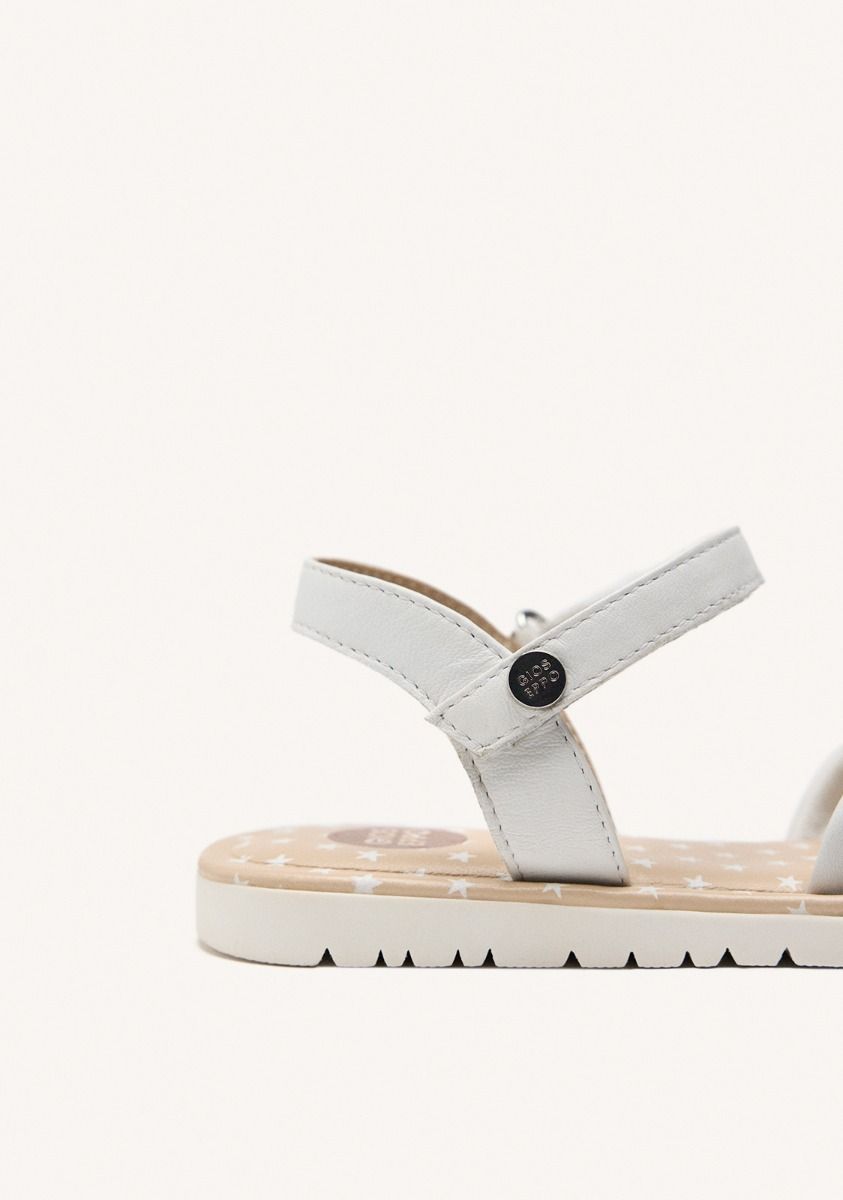 Gioseppo Wareham White Leather Bow Sandals with Padded Sole and Adjustable Straps