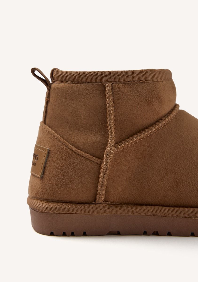 Gioseppo Esko Kids Water-Repellent Australian Boots with Faux Fur Lining