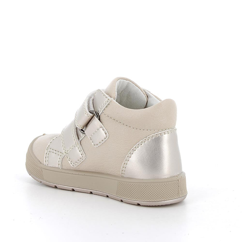 Primigi Girls' Light Beige Platinum First Steps Leather Shoes - Comfortable & Flexible