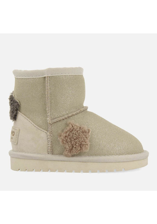Cozy Off-White Australian Sheepskin Boots with Warm Fur Lining for Ultimate Comfort