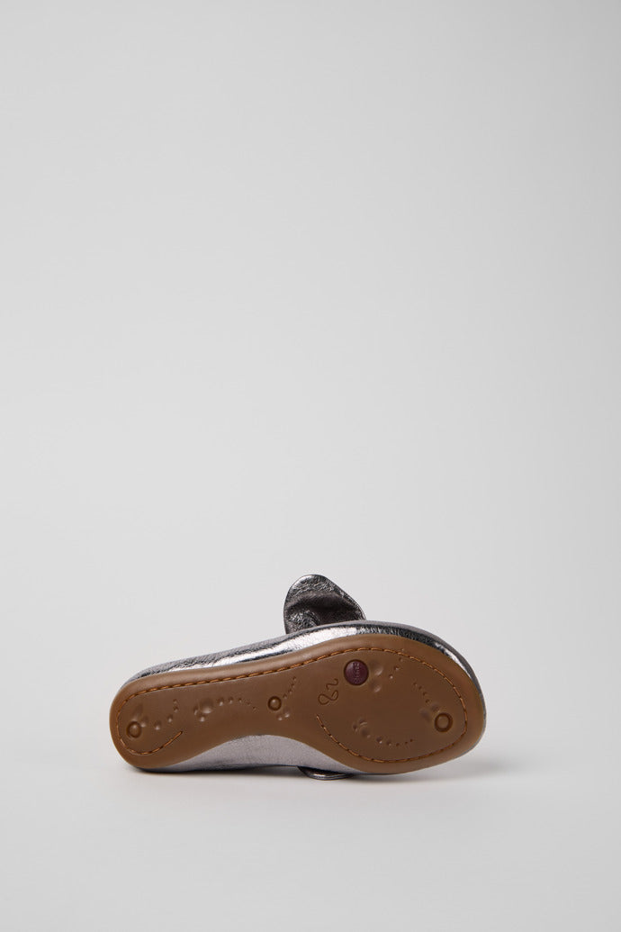 Camper Right Nina Kids' Silver Leather Ballet Flats with Flexible Strap