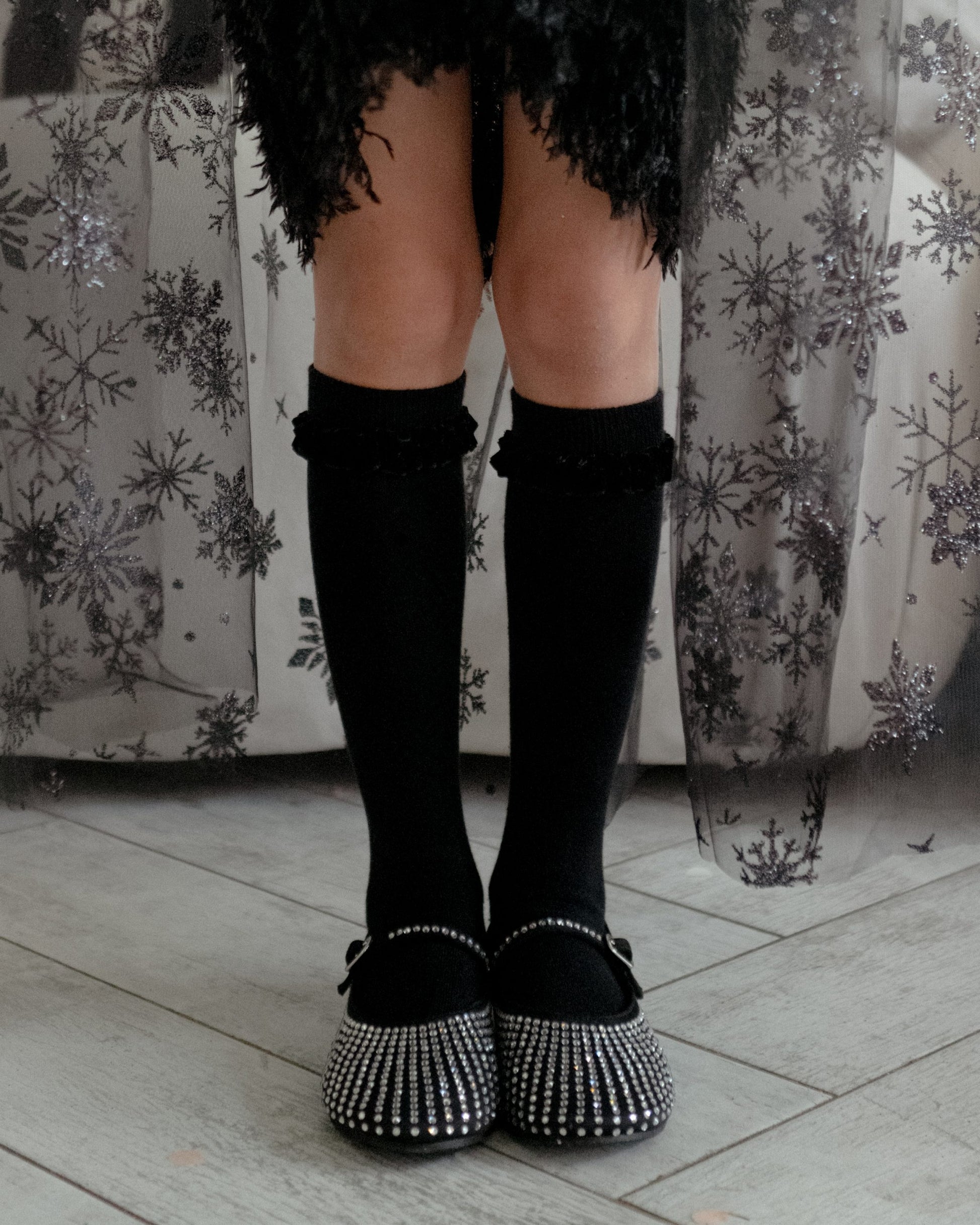 Floral Ruffle Girls' Knee High Socks – 6 Color Options