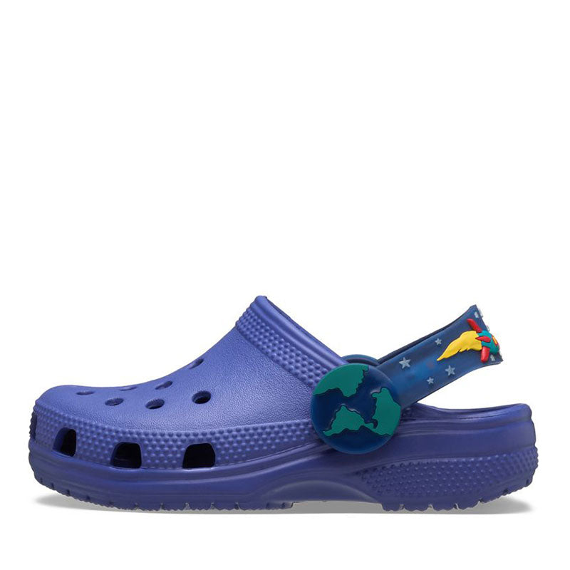 https://cdn.shopify.com/s/files/1/0819/0020/8407/files/crocs-211892-1231077780.jpg?v=1775202371