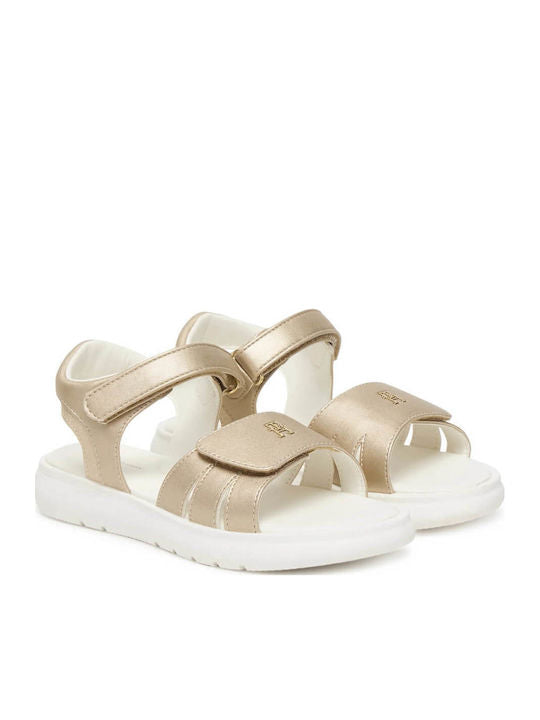 https://c.scdn.gr/images/sku_main_images/065809/65809336/fixedratio_20260304112937_tommy_hilfiger_paidika_pedila_chrysa_t1a2_34275_1372.jpeg