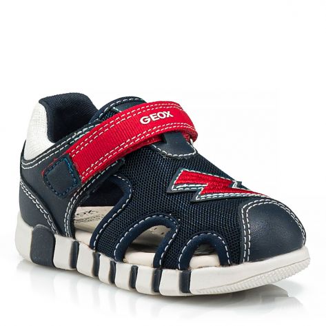 https://www.nak.gr/media/catalog/product/cache/3386139bf3168f120f77b1e519d407ee/s/s/ss24_geox_b455pb_01454_c0735_mple_paidiko_papoytsopoydilo_6_.jpg
